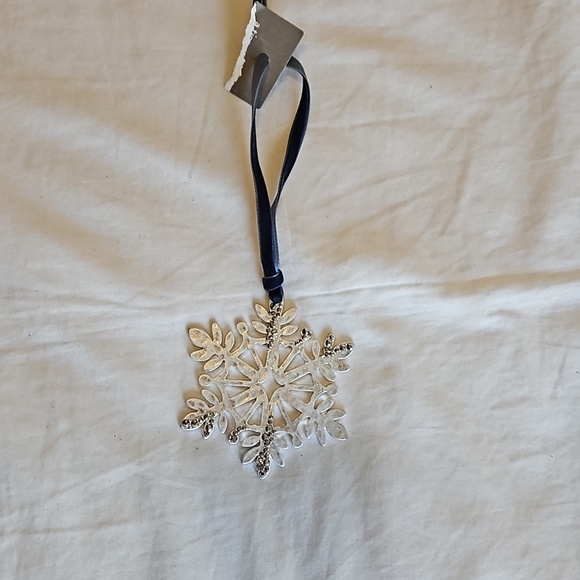 Other - 🪅 Snow Flake Christmas Tree Ornament